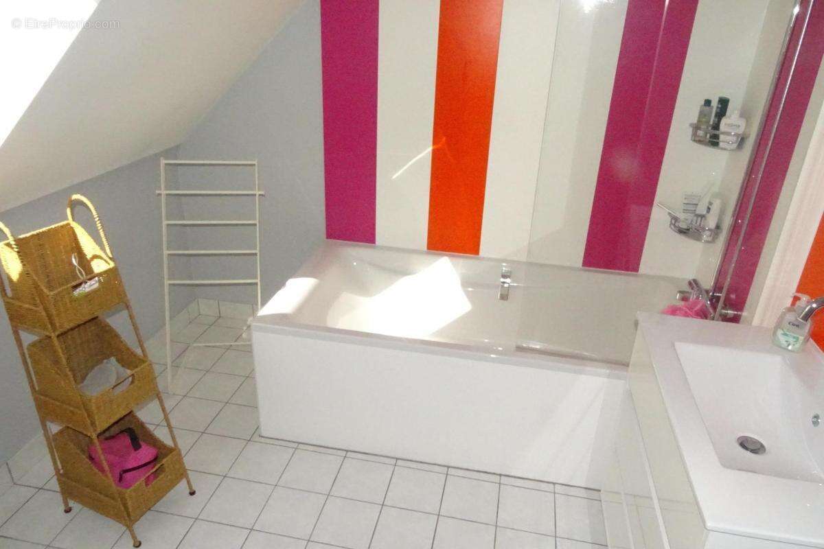 Maison à SENS-DE-BRETAGNE