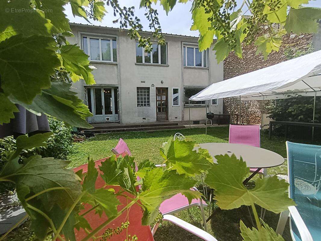 Maison à YERRES
