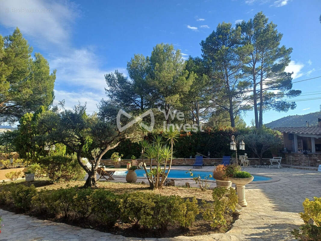 Maison à LA DESTROUSSE