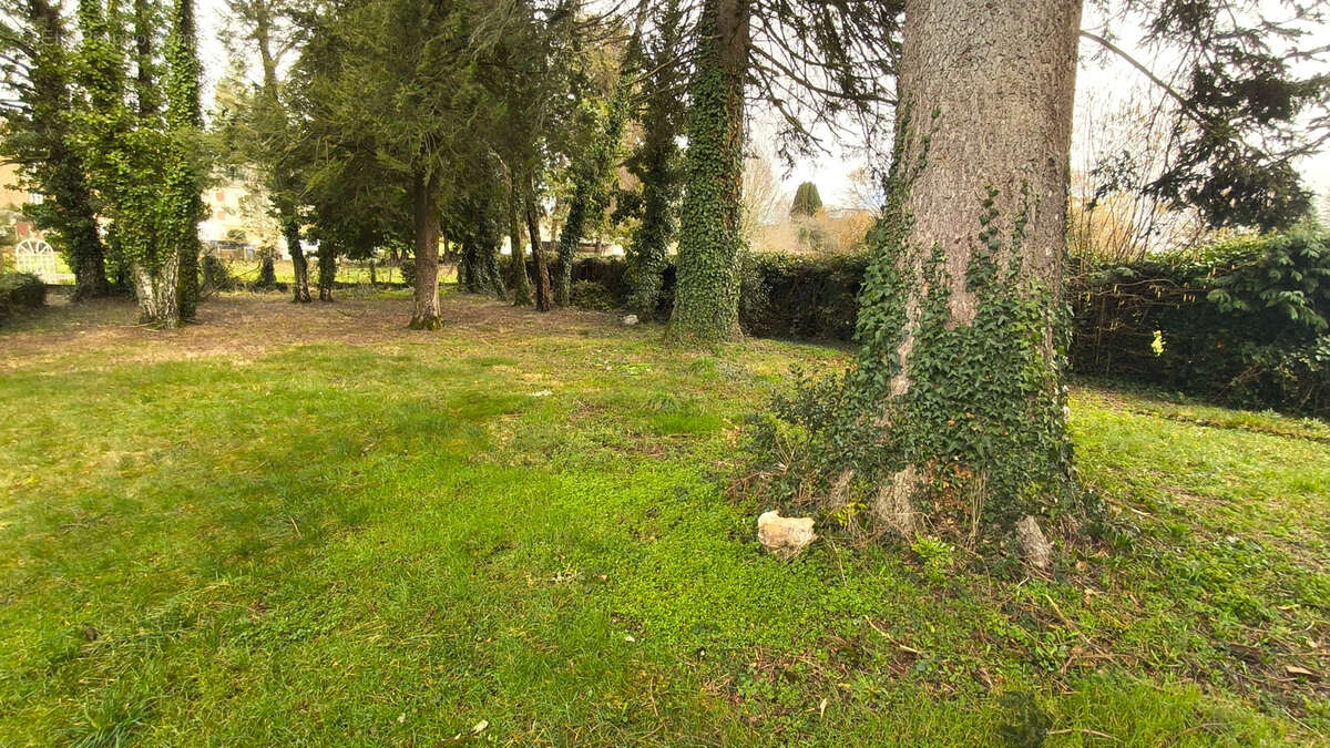 Maison à LA CROISILLE-SUR-BRIANCE