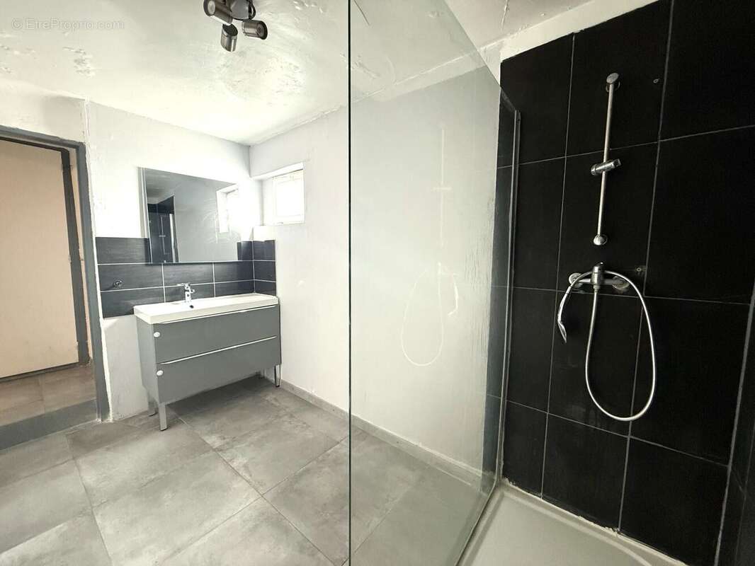 Photo 7 - Maison à MARSEILLE-2E