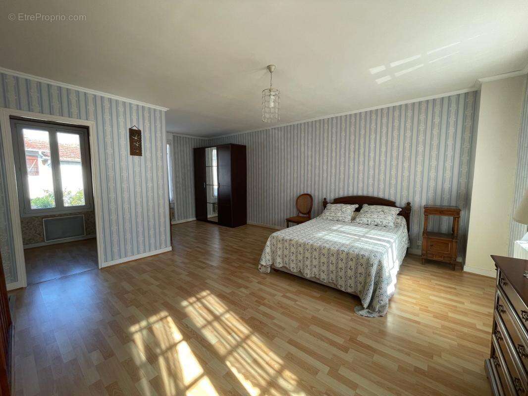 Maison à LIZY-SUR-OURCQ