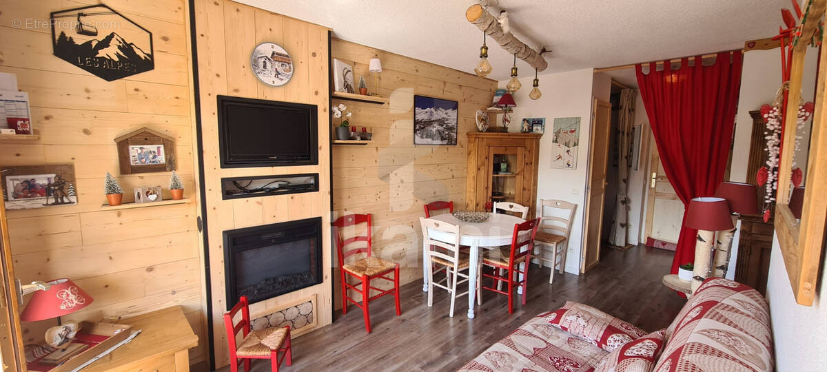 Appartement à SAINT-FRANCOIS-LONGCHAMP