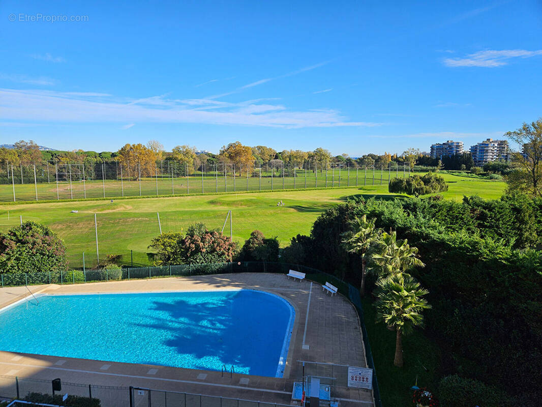 Appartement à MANDELIEU-LA-NAPOULE