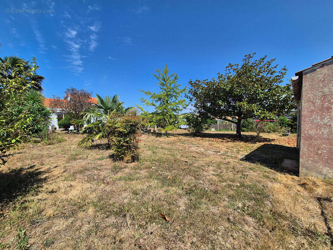 Terrain à bâtir 412 m² - photo 3