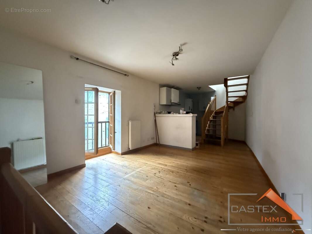 Maison à SAINT-MARTORY