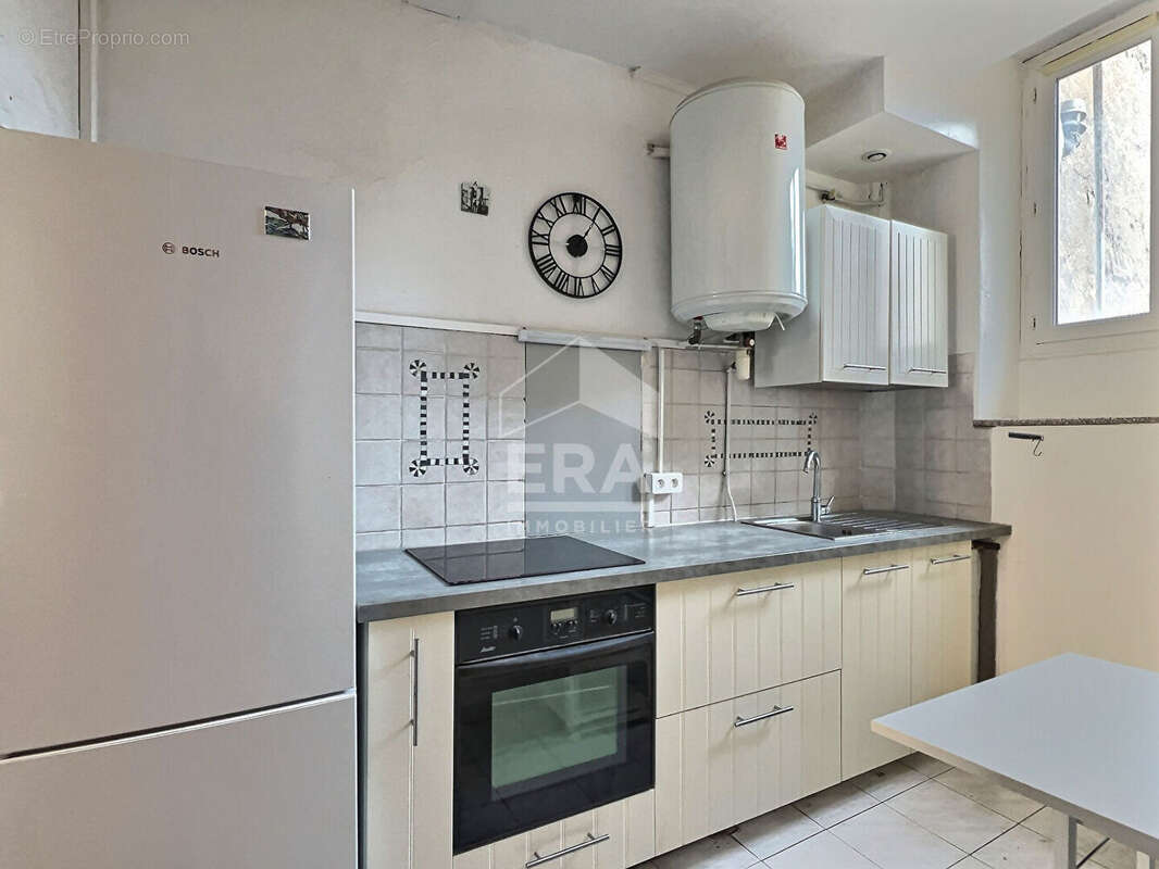 Appartement à MARSEILLE-6E
