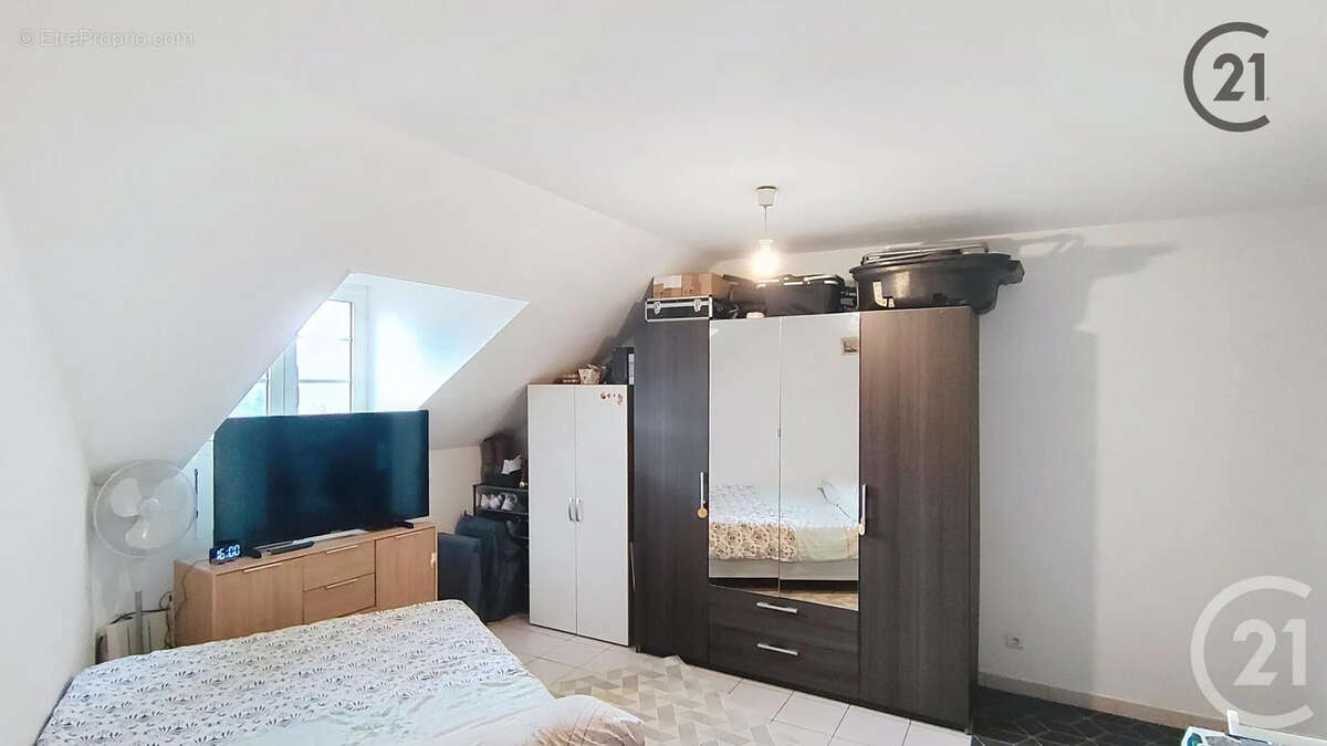 Appartement à BRIE-COMTE-ROBERT
