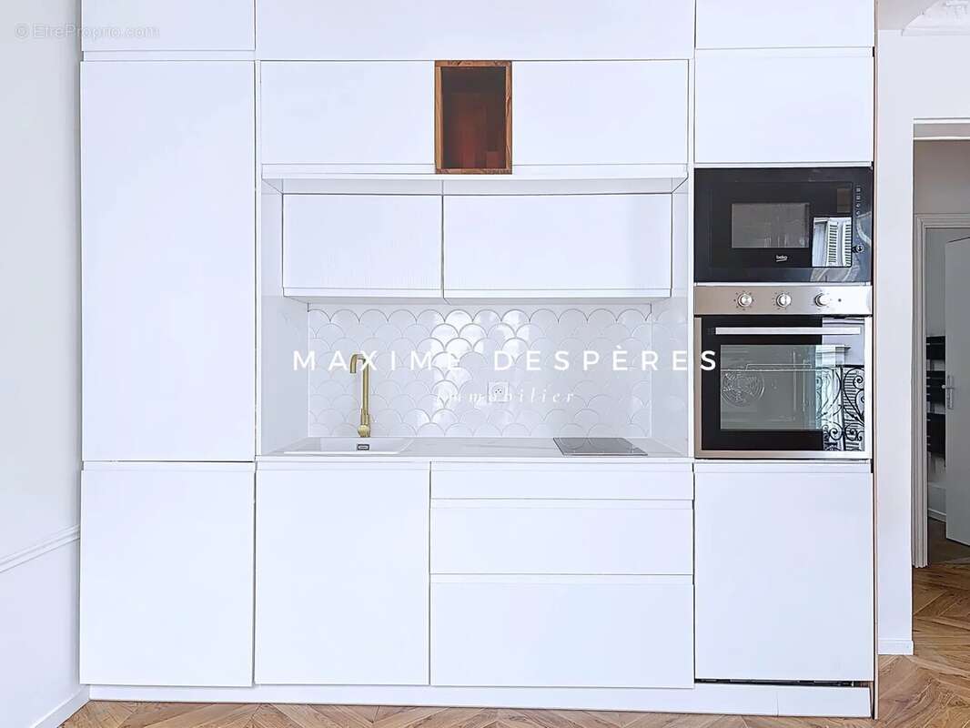 Appartement à PARIS-17E