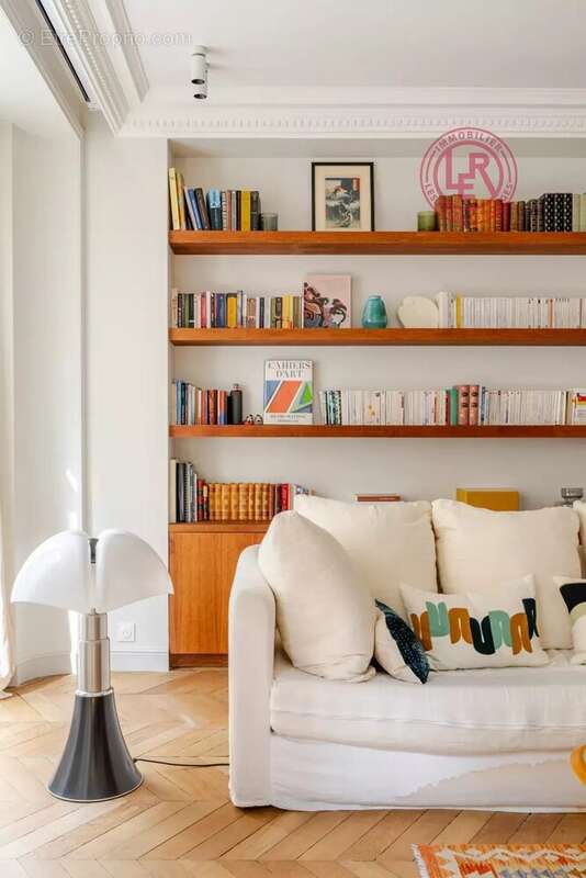 Appartement à PARIS-4E