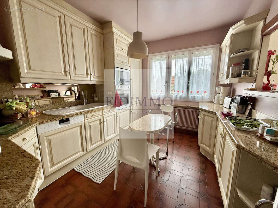 Maison à ORMESSON-SUR-MARNE