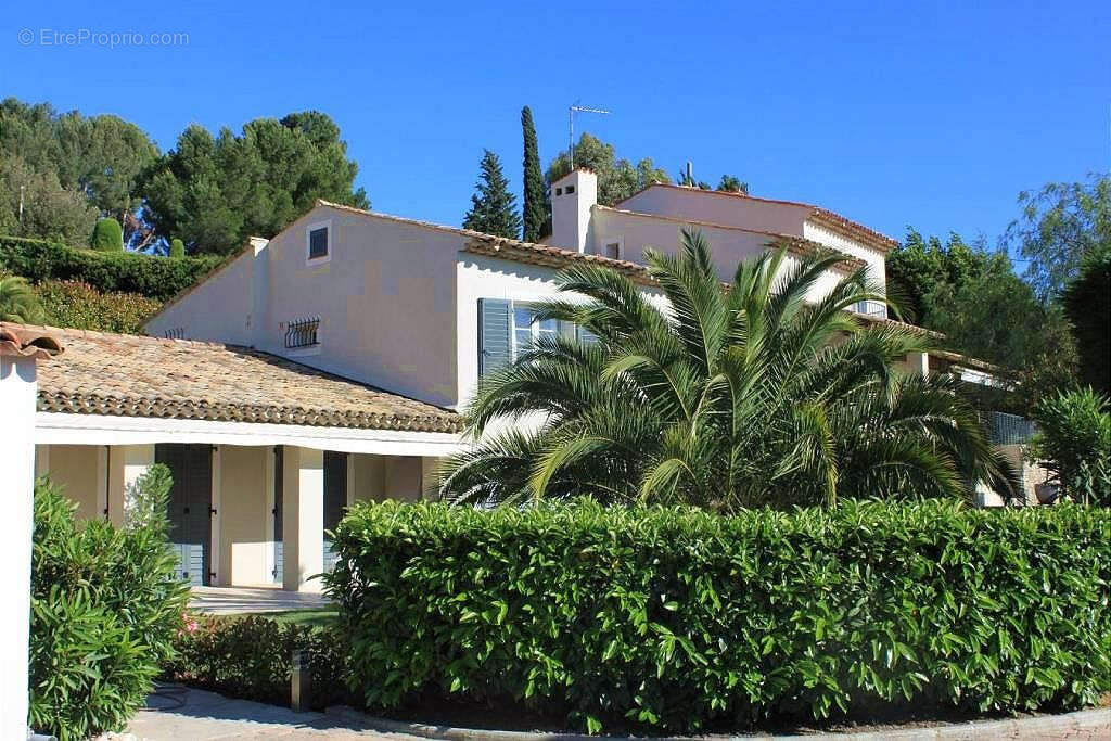Maison à MOUGINS