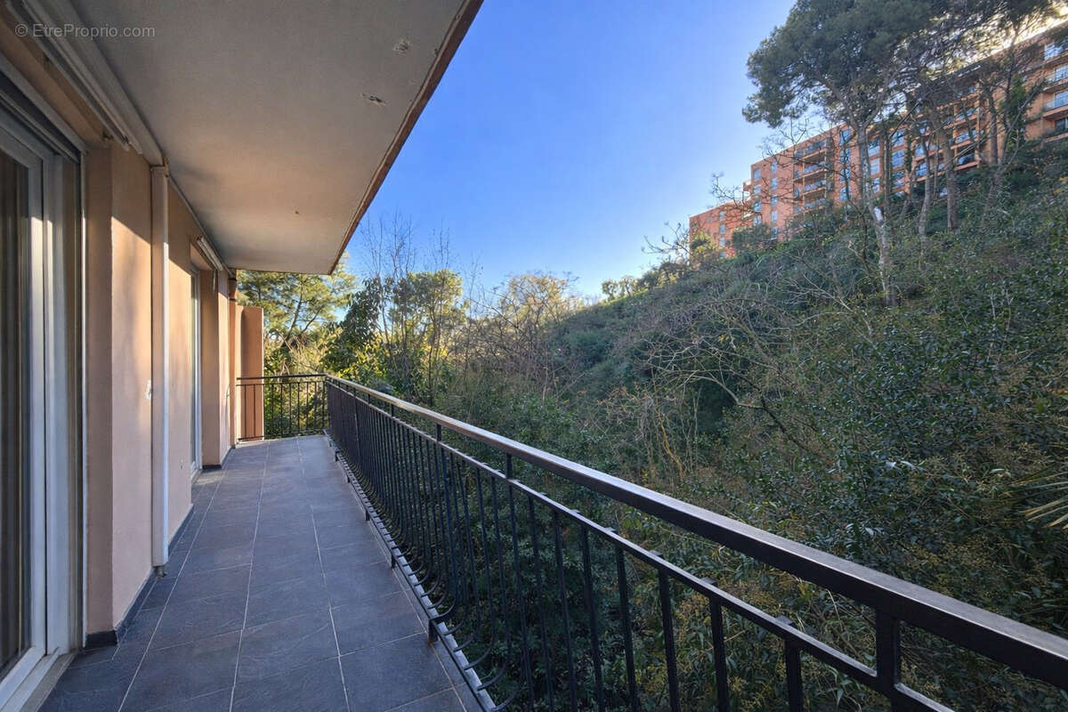 Appartement à ROQUEBRUNE-CAP-MARTIN