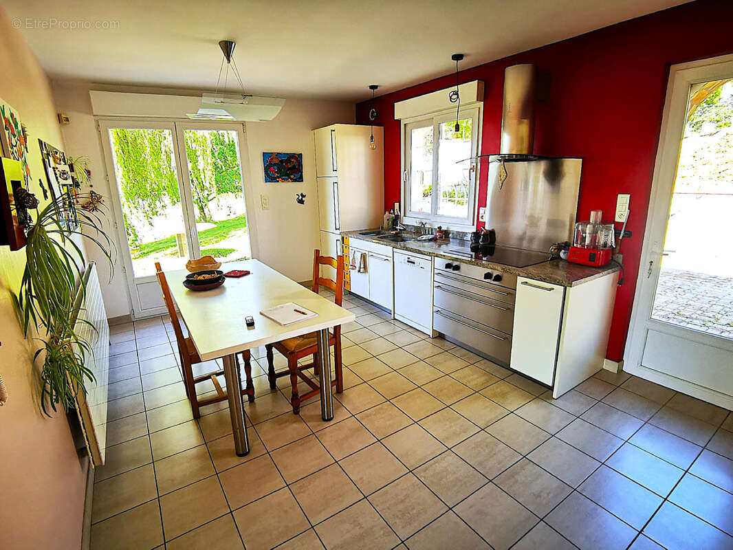 Saint max hauteurs / demeure 285 m2 sur terrain piscinable de 1000 m2 - photo 5