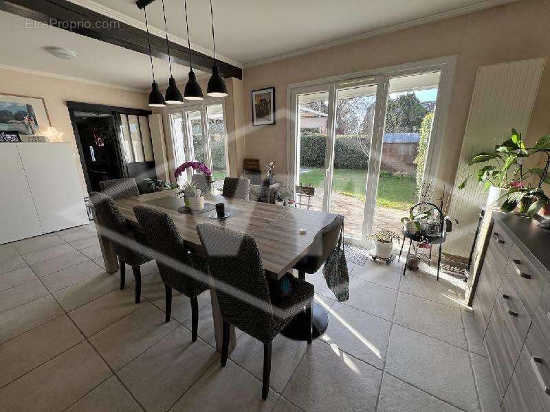 Maison à COMBS-LA-VILLE