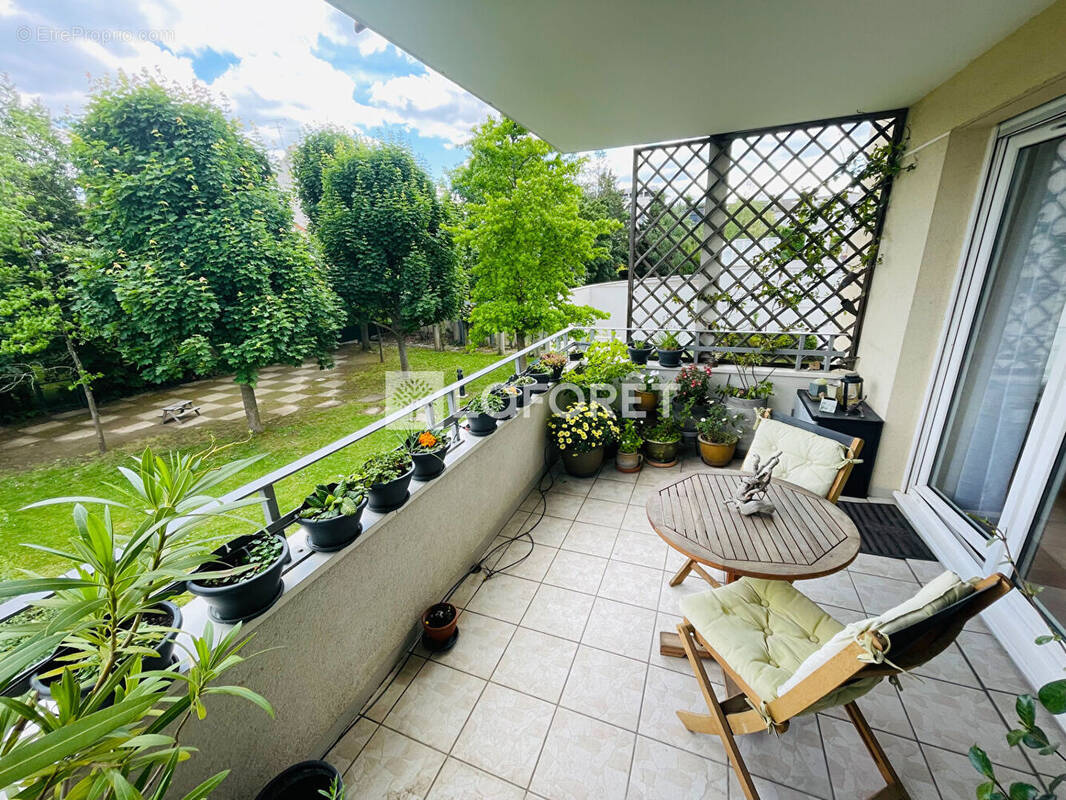 Appartement à NANTERRE