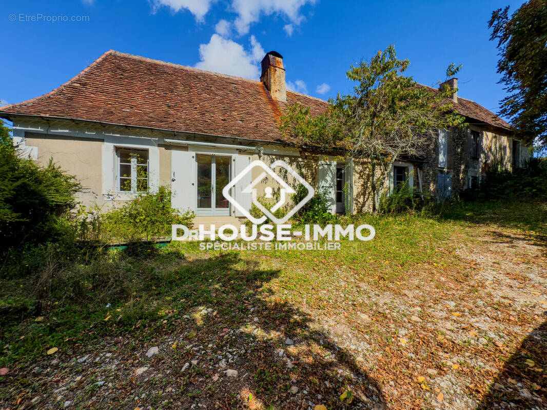 Maison à MILHAC-D'AUBEROCHE