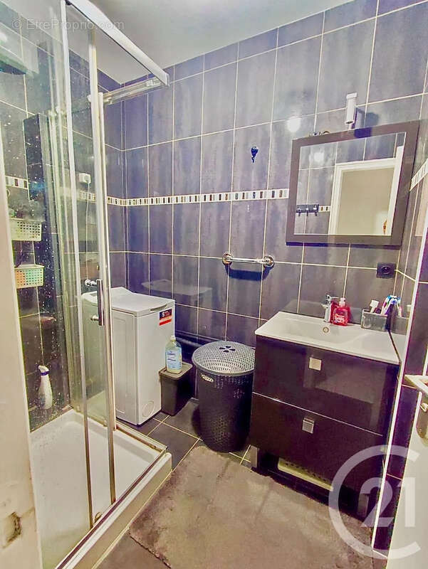 Appartement à VAULX-EN-VELIN