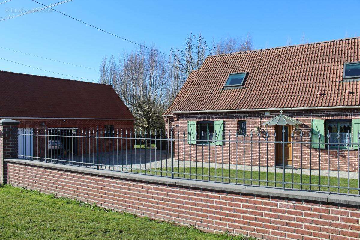 Maison à ROBERSART