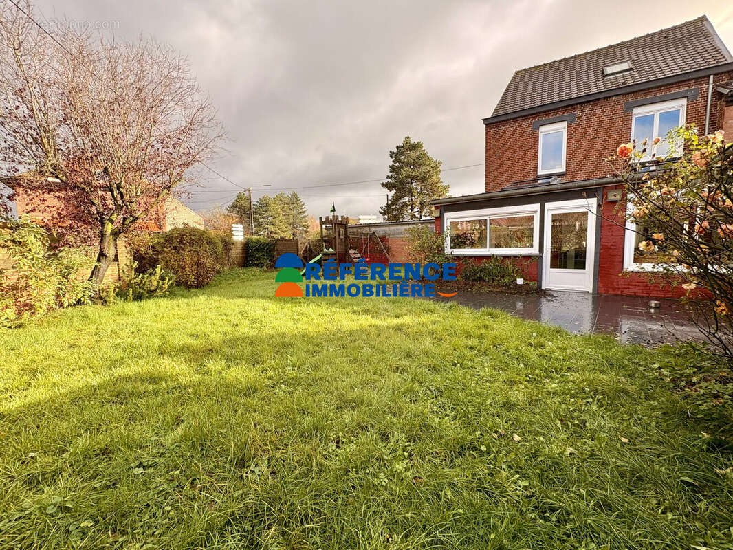 Maison à WAMBRECHIES