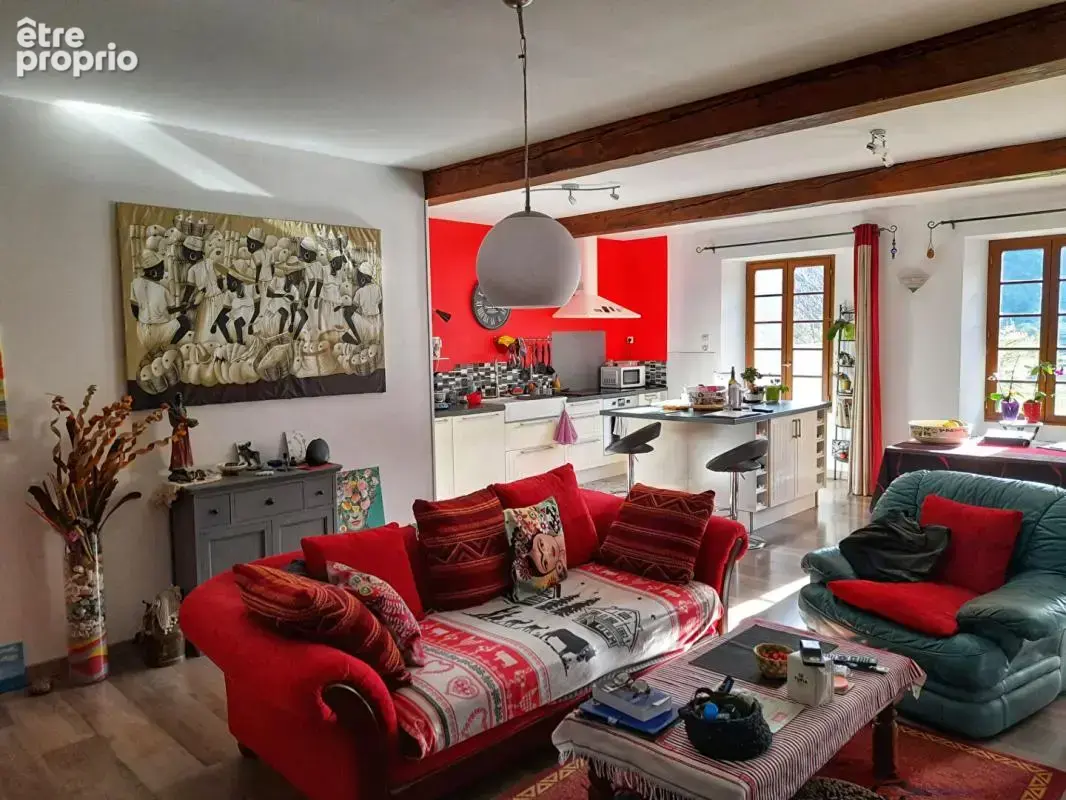 Maison entièrement rénovée avec jardin, alliant cachet et rentabilité locative - photo 7