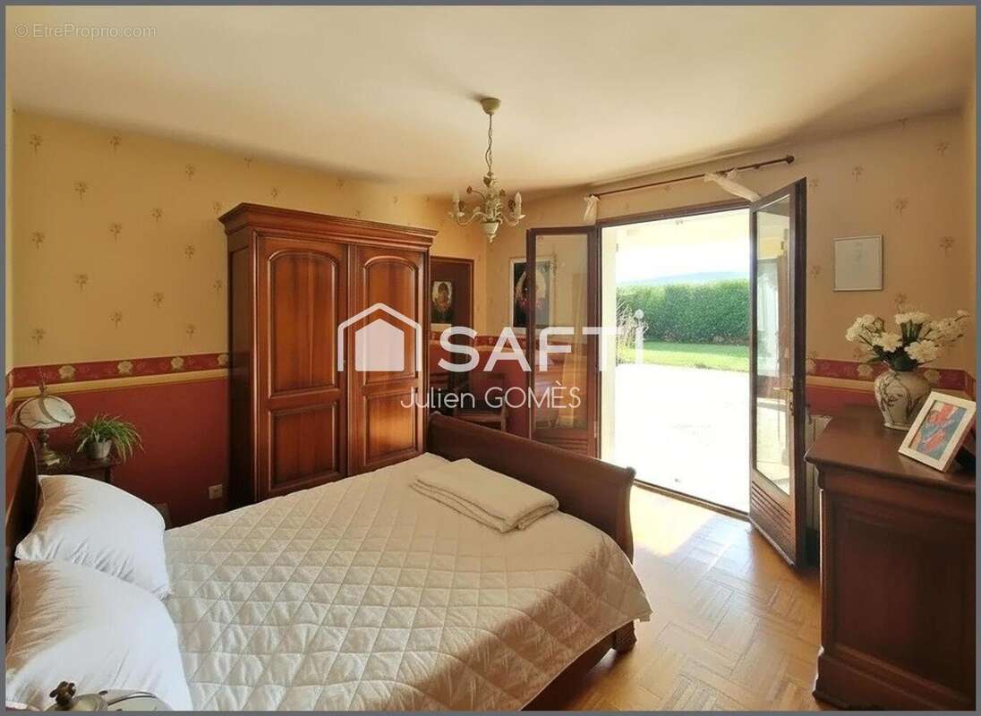 Maison 228 m² à Claye-Souilly  - photo 8