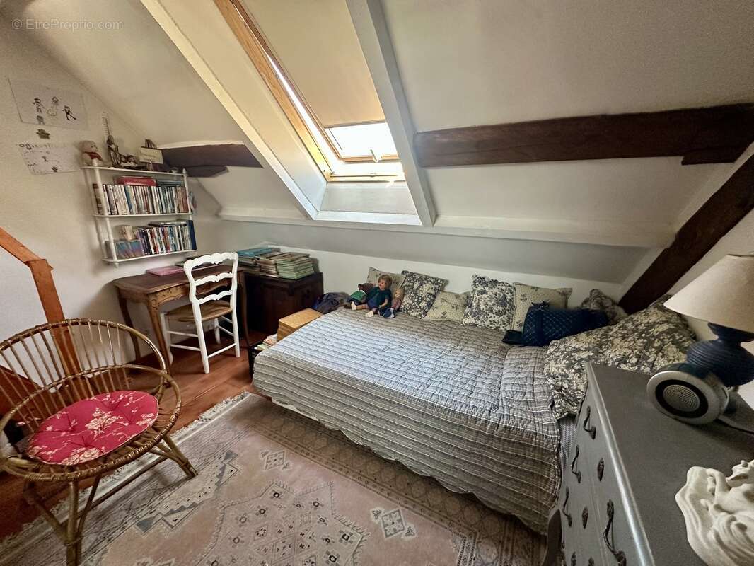 MAINTENON  Appartement F4  rénové balcon jardinet et 2 parkings - photo 12