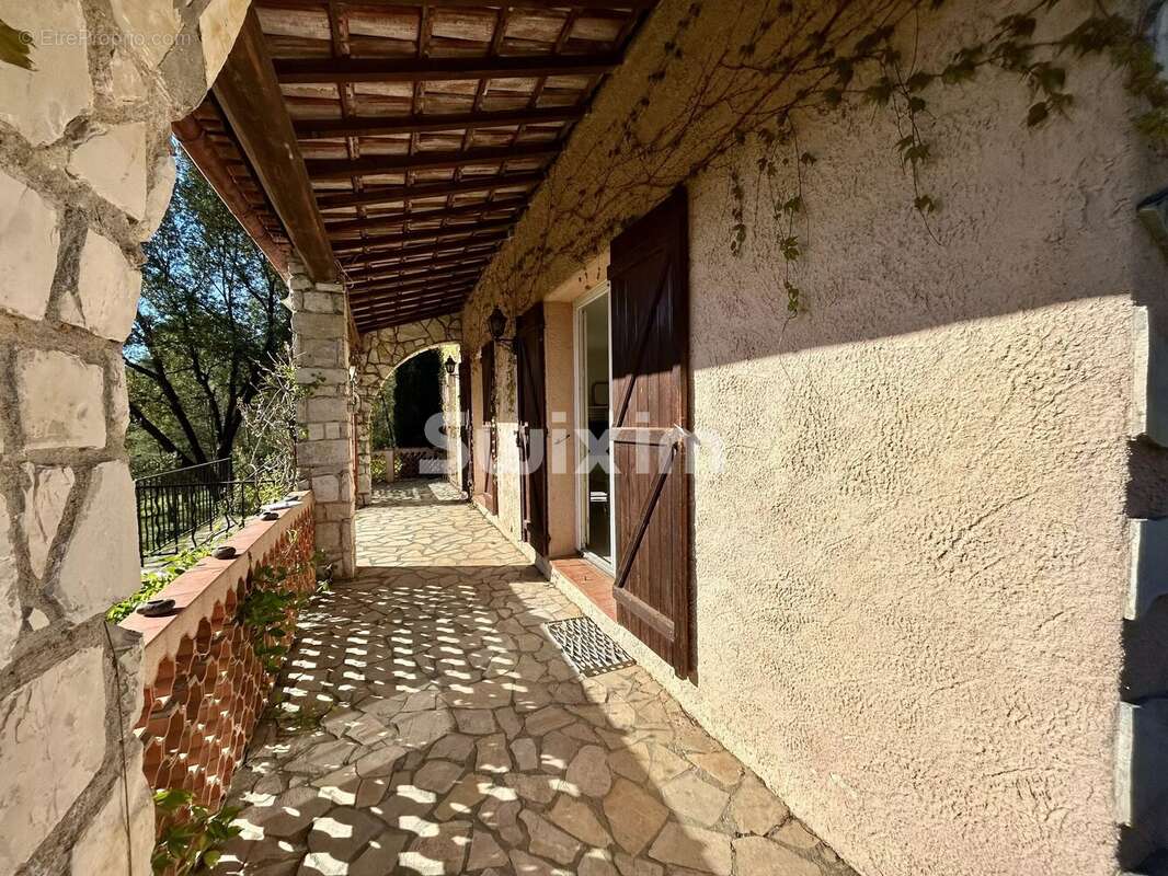 Maison à LORGUES