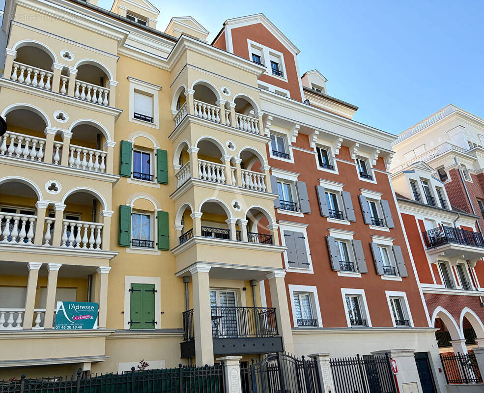 Appartement à LE PLESSIS-ROBINSON