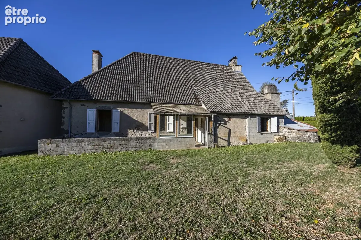 Maison 6 pièces 105 m² à vendre à Pleaux (15700) - photo 3