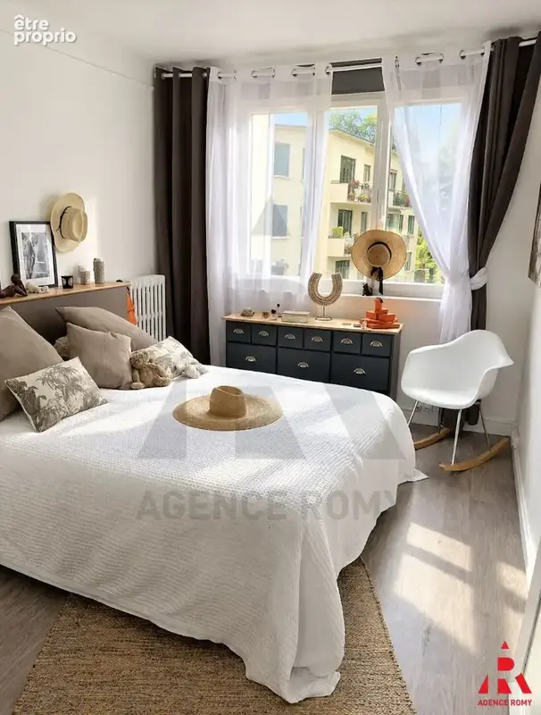 3/4 pièces TRAVERSANT avec balcon ET parking - photo 11