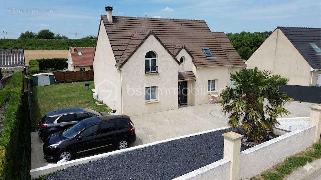 Superbe maison familiale de 7 pièces dont 5 chambres - photo 4