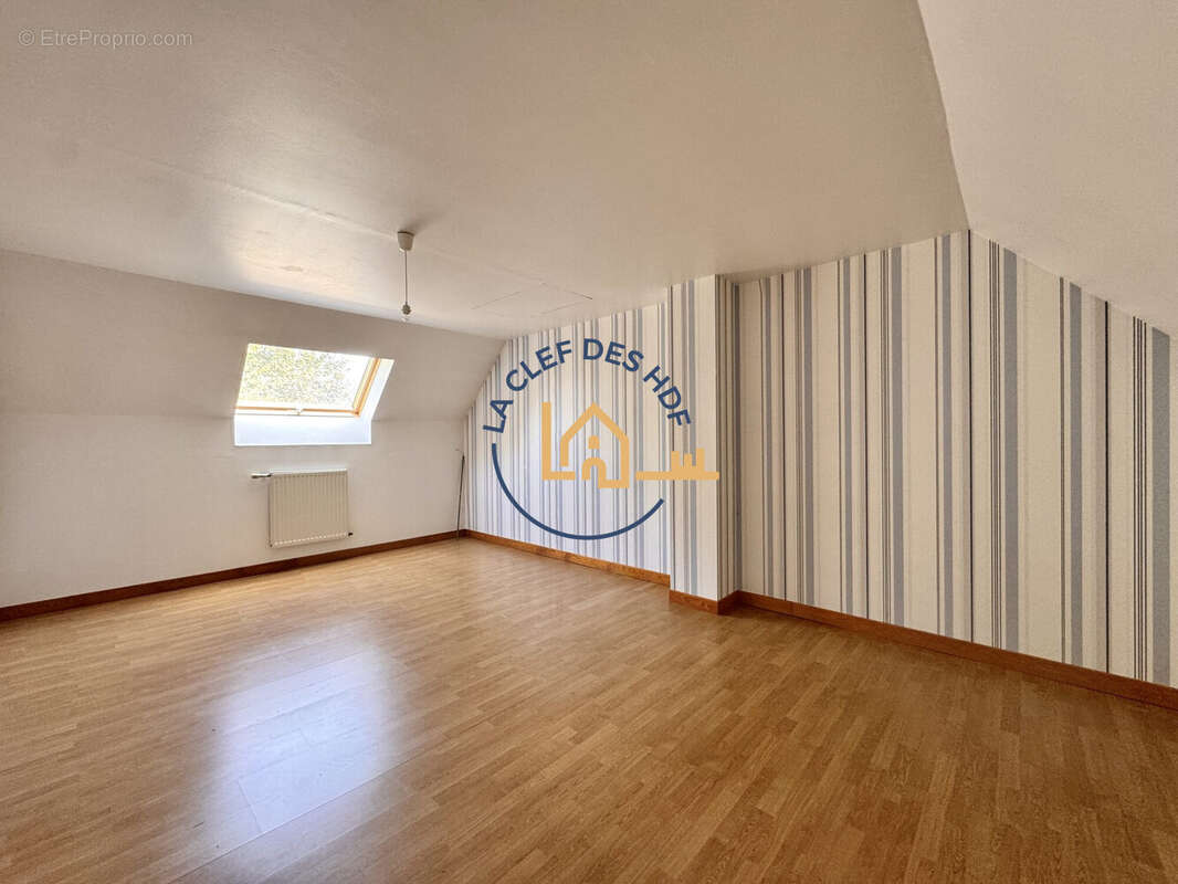 Maison 175 m² à Harnes  - photo 8