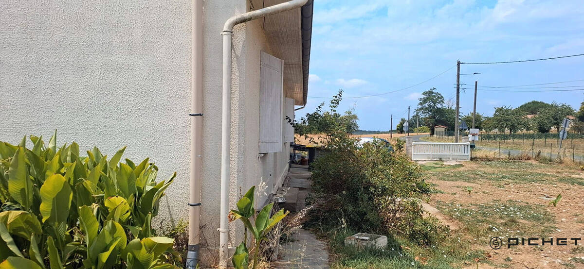 Maison à CENAC