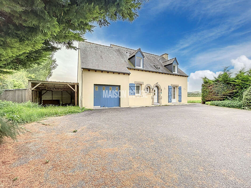 Maison à MONT-DOL