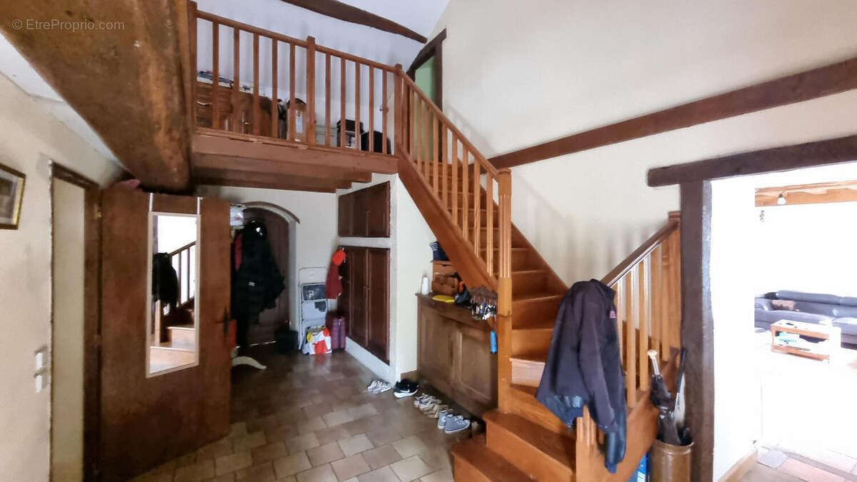 Maison 200 m² à Mareuil  - photo 8