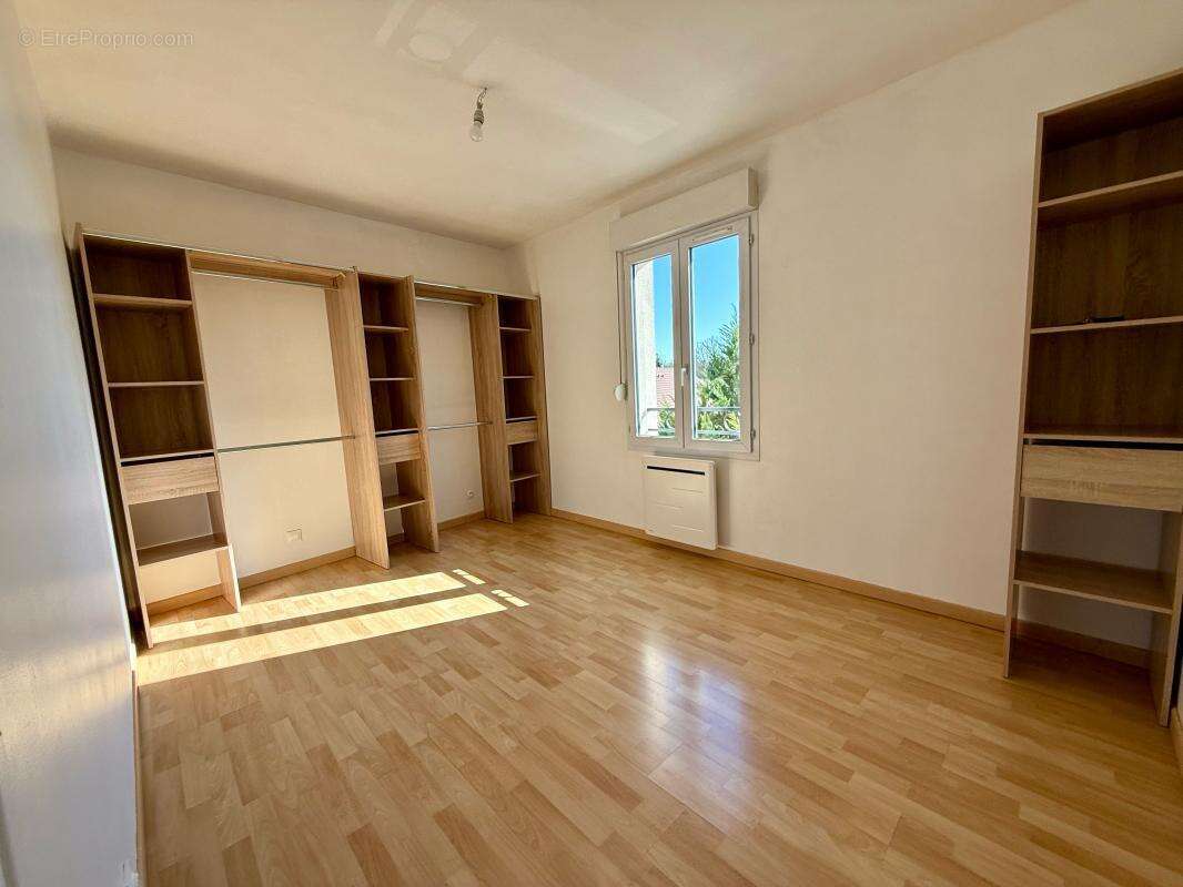 Appartement à LAMORLAYE