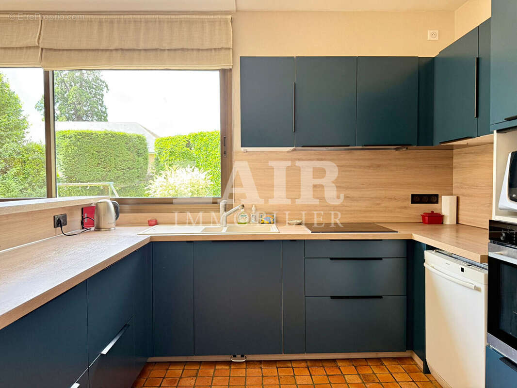 Grande maison de maître quartier Lancrel - Réf 15325 - photo 7