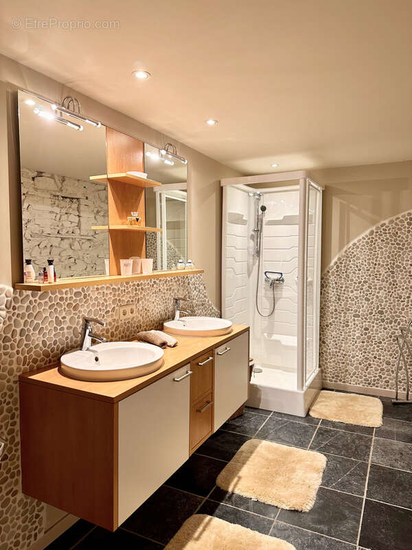 Maison à MONTAIGUET-EN-FOREZ