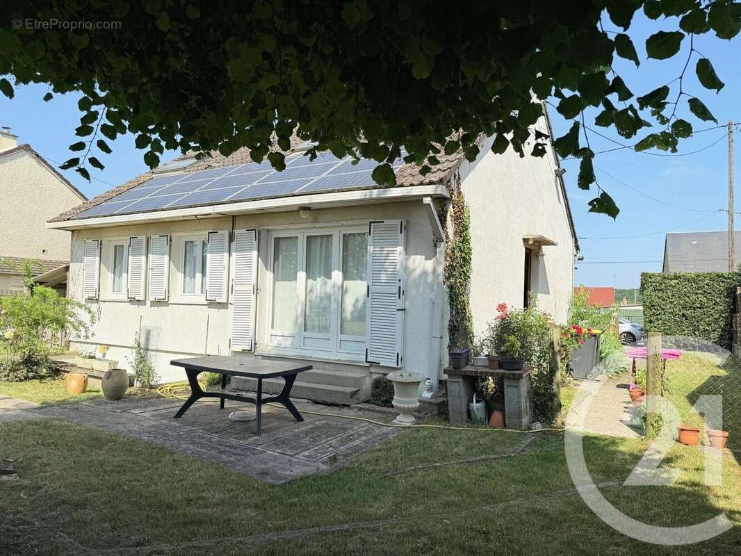 Maison à CONIE-MOLITARD