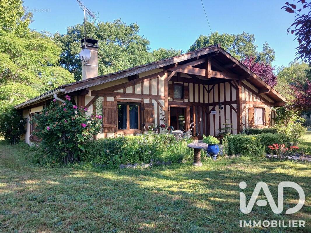 Photo 1 - Maison à COMMENSACQ