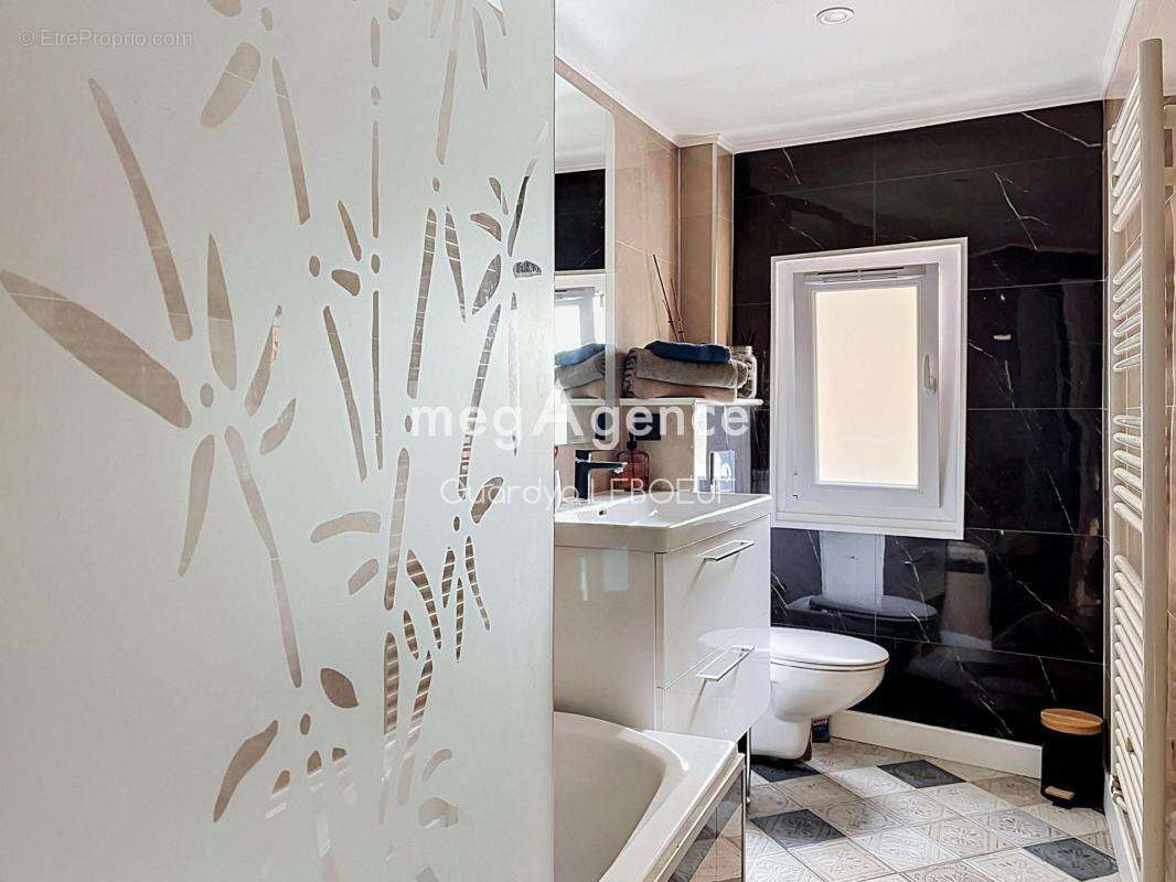 Un cocon en cœur de ville : maison 5 P avec patio - photo 6