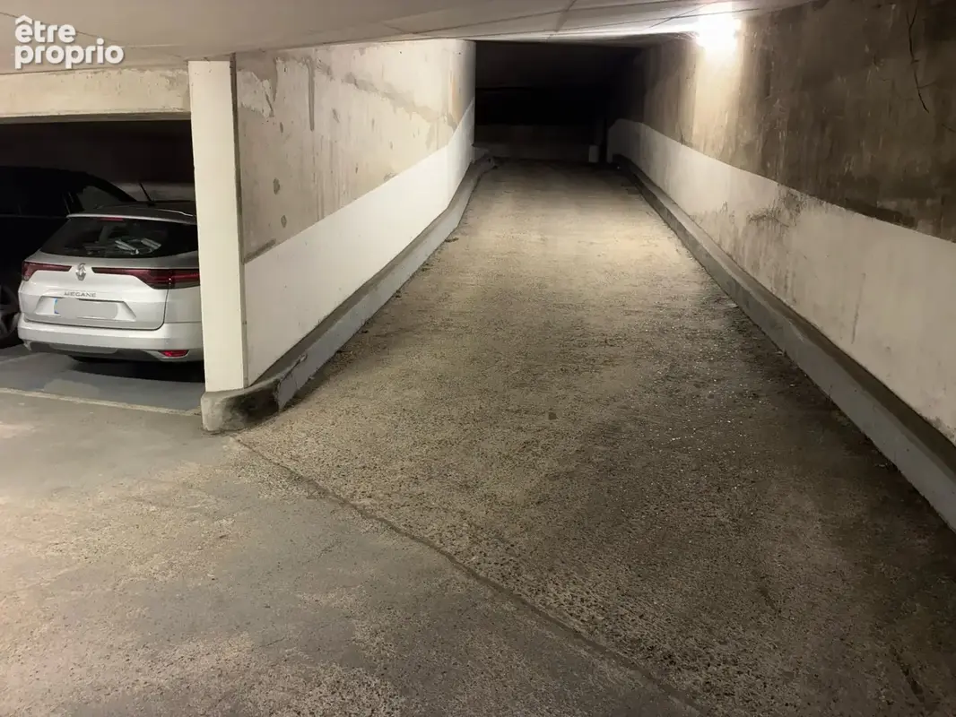 Parking à vendre à Paris-17e (75017) - photo 3