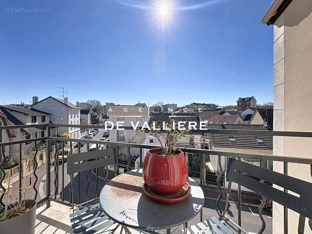 Appartement à NANTERRE