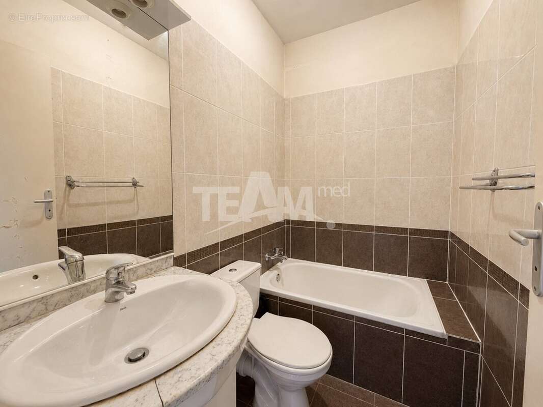 Idéal investisseur PETIT PRIX au coeur de Sète !! - photo 5