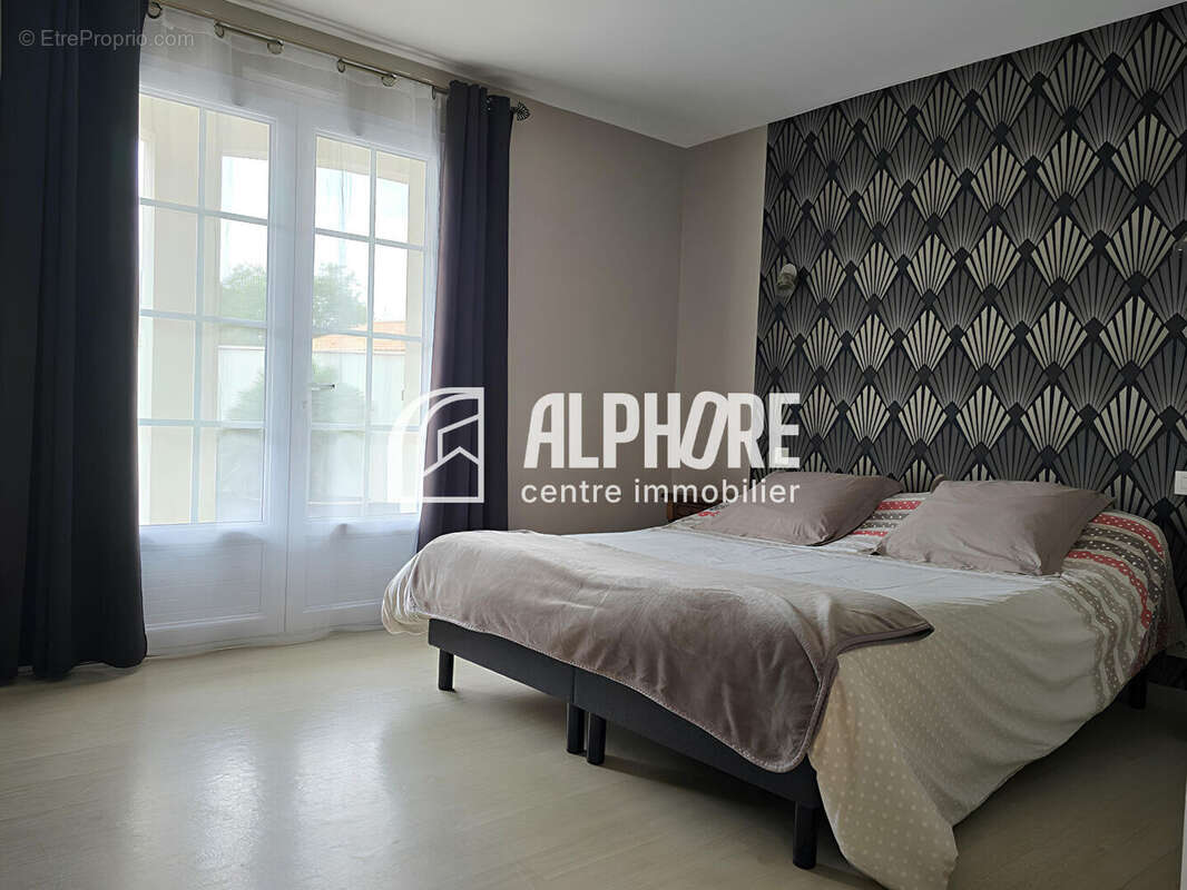 Maison à SAINT-MARTIN-DES-NOYERS