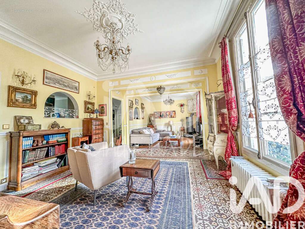 Photo 2 - Maison à LIVRY-GARGAN