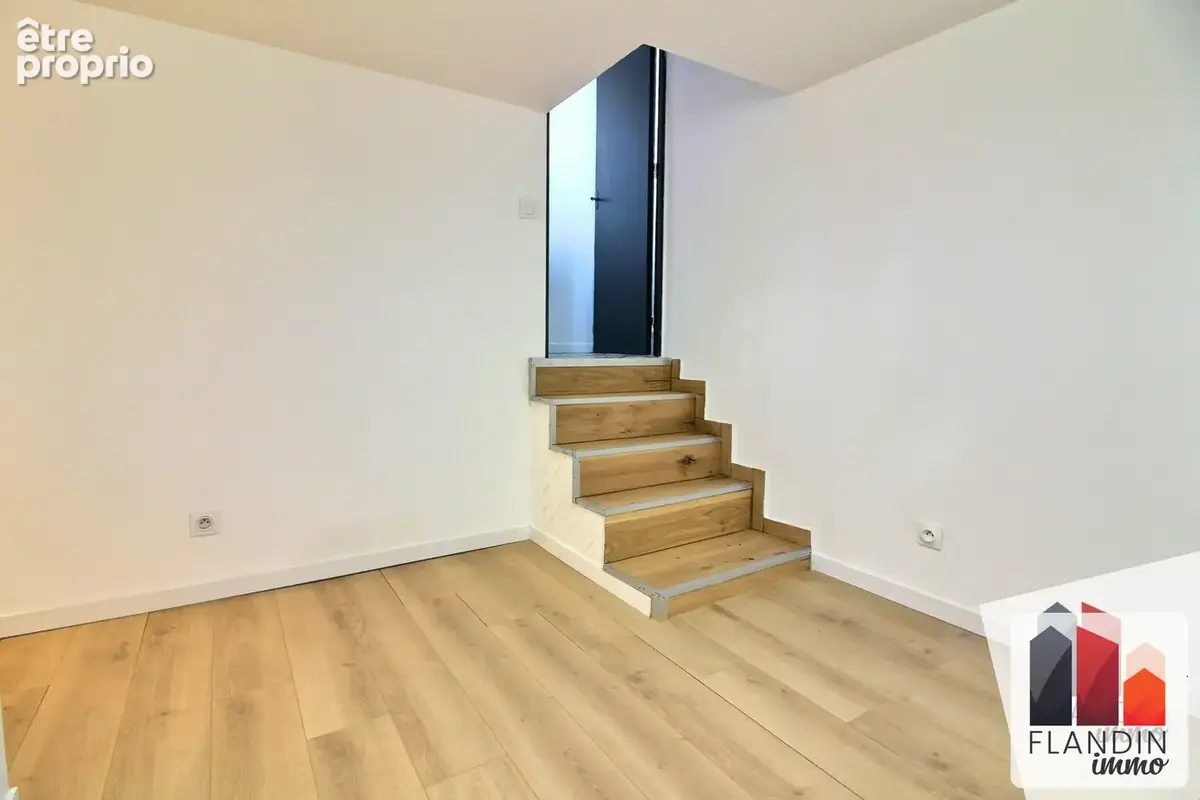 Maison 6 pièces 135 m² à vendre à Vernaison (69390) - photo 7