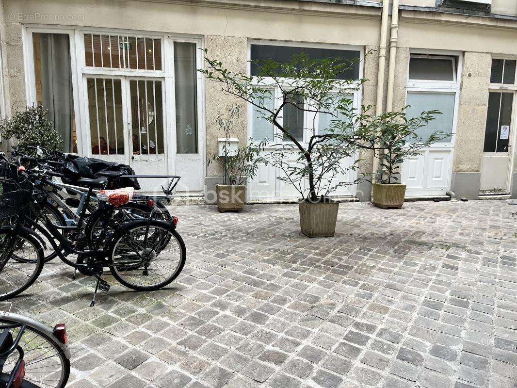 Saint Placide à 2 min - Chambre de bonne aménagée - photo 8