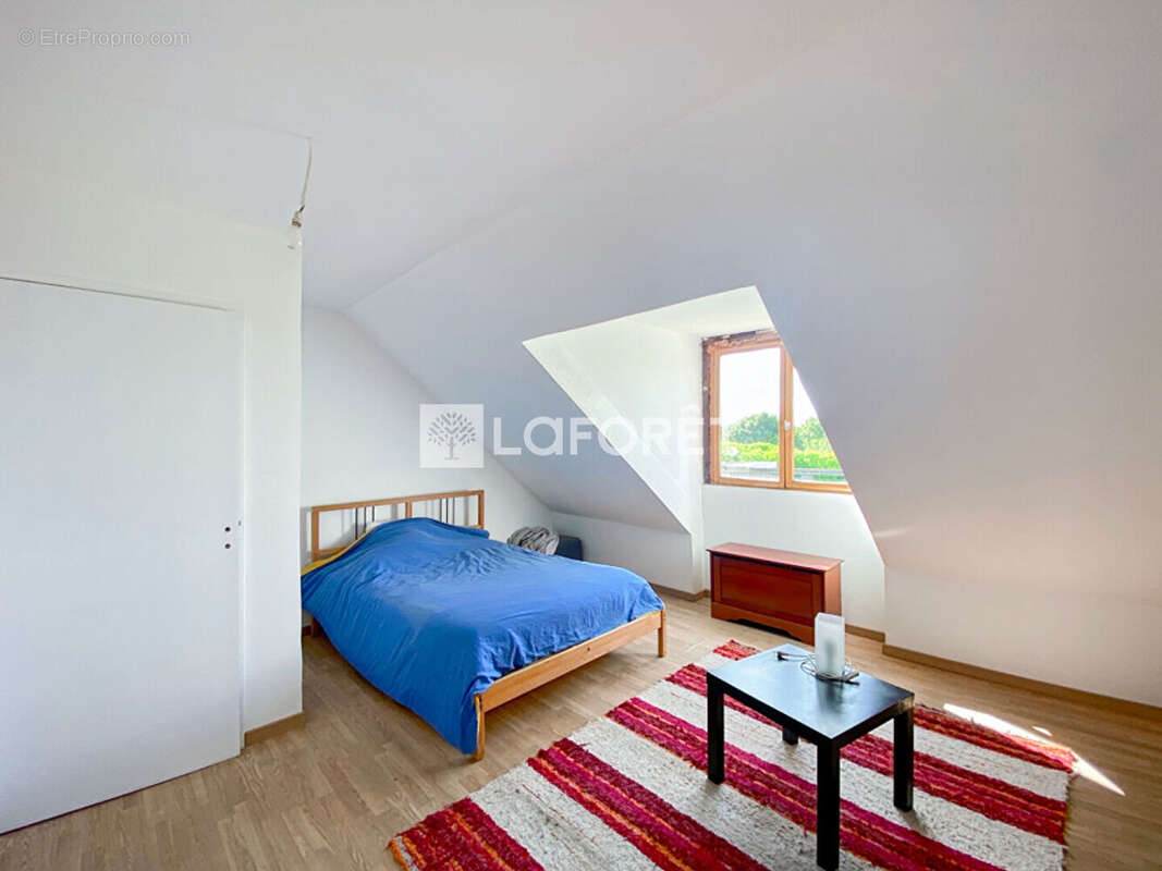 Maison à DAMPIERRE-SUR-AVRE